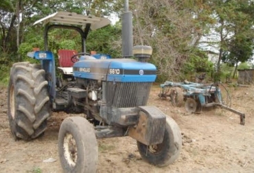 La iniciativa permitirá importar arados, gradas, rastras, sembradoras, guadañadoras, plantadoras y trasplantadoras. Foto: guayas.evisos.ec. maquinaria, Maquinaria Agrícola, maquinaria agrícola en Colombia, importar maquinaria usada, arados, gradas, rastras, sembradoras, plantadoras, trasplantadoras, guadañadoras, Minagricultura, CONtexto ganadero, ganadería colombia