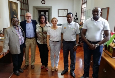 En Kenia hay un estancamiento y reducción del café en el Producto Interno Bruto (PIB), por esa razón están buscando modelos a seguir y uno de ellos fue el de Colombia. Foto: Gobernación de Caldas. Ganadería, ganadería colombia, noticias ganaderas, noticias ganaderas colombia, CONtexto ganadero, Café, café caldas, Kenia, kenia café, kenia se interesa en el modelo cafetero de caldas, modelo cafetero de caldas, producción de café, cafe colombia
