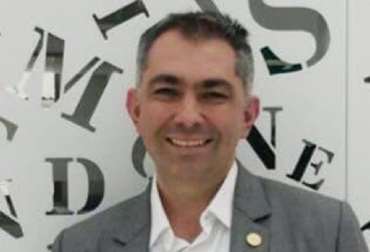 Óscar Elizalde Prada, director de Comunicación y Mercadeo de la Universidad de La Salle. Foto: U de La Salle Colombia, Universidad de la Salle, 20 datos que un agricultor debe conocer con precisión sobre su tierra, Laboratorio de suelos Utopía La Salle U de La Salle, U de La Salle abre primer laboratorio de de suelos y foliares del Casanare, en sólo 10 días hábiles entregaría resultados confiables sobre el análisis del suelo a cosechar, CONtexto ganadero, noticias ganaderas, agricultura