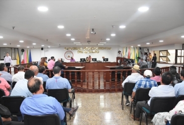 La situación de los cafeteros del Quindío fue analizada en las instalaciones de la Asamblea Departamental. Foto: Gobernación del Quindío. Ganadería, ganadería colombia, noticias ganaderas, noticias ganaderas colombia, CONtexto ganadero, director de Desarrollo Rural de la gobernación del Quindío, Mauricio Ruíz Hambra, Pacto Cafetero, Foro Cafetero, Cámara de Comercio, el Comité Departamental de Cafeteros, la Cooperativa de Caficultores del Quindío