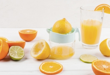 Por sus propiedades para aumentar las defensas del organismo, el consumo de frutas y hortalizas se ha incrementado durante la cuarentena. Foto: freepik.es/freepik frutas, hortalizas, Asohofrucol, hortofrutícola, consumo, COVID-19, productores, Pandemia, sistema inmunológico, vitamina C, naranja, Limón, mandarina, pepino, plazas de mercado, Corabastos, comercialización, comercio exterior, Ganadería, ganadería colombia, noticias ganaderas colombia, CONtexto ganadero