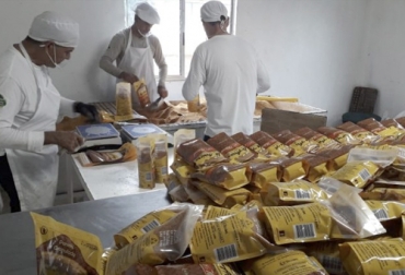 Los pequeños productores de panela tendrán oportunidad de participar en las compras públicas regionales como nuevo espacio de comercialización. Foto: fedepanela.org.co panela, Compras Públicas, regiones, cundinamarca, Bogotá, estudiantes, nutrición, universidad nacional, Fedepanela, Ley 2005, incentivos, trapiches, mieles vírgenes, diversificación, comercialización, Ganadería, ganadería colombia, noticias ganaderas colombia, CONtexto ganadero