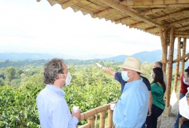 El proyecto beneficiará a los habitantes de los municipios de Gigante y Garzón. Foto: Gobernación del Huila. Ganadería, ganadería colombia, noticias ganaderas, noticias ganaderas colombia, CONtexto ganadero, Café, café huila, ruta del café, ruta mágica del café, Gobernación del Huila, Cafeteros del Huila