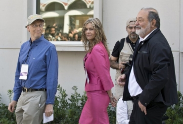 Carlos Slim y Bill Gates inauguraron en México el complejo de biociencias del Centro Internacional de Mejoramiento de Maíz y Trigo. © AFP ronaldo schemidt Biociencias agrícola en México