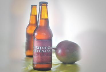 Esta bebida fermentada tendrá 4% de alcohol y un precio cercano a los $3.400. Foto: Universidad Nacional de Colombia. Cerveza de mango.