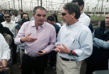 Así lo indicó el funcionario, en el marco de una visita que realizó al departamento de Antioquia junto al embajador de Estados Unidos en Colombia, Kevin Whitaker. Foto: MinAgricultura. iragorri minagricultura colombia