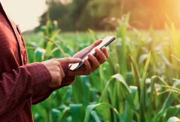 La digitalización reinventa el campo en muchos aspectos como a controlar los costos. Foto: news.agrofy.com.ar Digitalización reinventa el campo