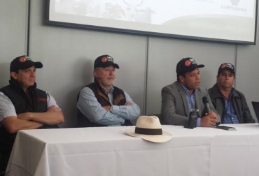 Andrés Arenas, Mauricio Moreno Roa, Luis Alberto Monsalve y Alfredo Villazón, oficializaron la actividad. Foto: CONtexto Ganadero. Feria Nacional Cebú