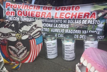 Fueron más de 1.000 productores que marcharon del Parque Nacional al Ministerio de Agricultura. Foto: CONtexto ganadero. Lecheros de Ubaté marcharon en Bogotá