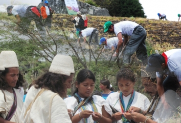 Gracias a los pozos, indígenas wayúu y campesinos de La Guajira pueden mejorar su producción y suplir sus necesidades hídricas. Foto: CONtexto ganadero. La Guajira, Unidades productivas, comunidades Wayúu, cifras pozos agua guajira, compromisos pozos colombia, pozos agua guajira, pozos agua guajira minagricultura,