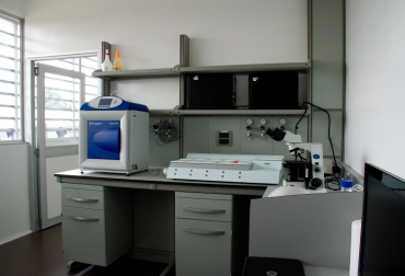 La certificación entregada al Laboratorio de Reproducción Animal como “Centro de Producción de Material Seminal y Embriones” es indefinida. Foto: Cortesía. Laboratorio de Reproducción Animal de Corpoica