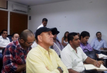 Ganaderos de Arauca manifiestan su preocupación por las decisiones que está tomando el MinAgricultura con relación al sector. Foto: Carlos Forero. Ganaderos de Arauca, sector ganadero de Arauca, gobierno de colombia, Ministerio de Agricultura, fedegan, FNG, administrador del FNG, parafiscalidad, patrimonio de los ganaderos, Liquidación del FNG, CONtexto ganadero