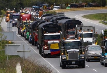 El inconformismo del gremio camionero radica en el incumplimiento de los acuerdos por parte del Gobierno. Foto: Maguaré Vida yRegión @MaguareTv. sector camionero, paro camionero, ruzada Nacional, Dignidad Camionera, reclamos al Gobierno, incumplimiento del gobierno, sectores económicos afectados, CONtexto ganadero