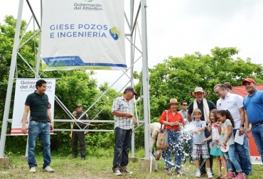 Productores de Malambo y Sabanalarga recibieron 3 pozos para solventar sus necesidades de agua en el campo de la ganadería y agricultura. Foto: http://atlantico.gov.co pozos profundos en Atlántico, soluciones de agua en Atlántico, ganaderos de Atlántico, agricultores de Atlántico, Gobernación del Atlántico, CONtexto ganadero