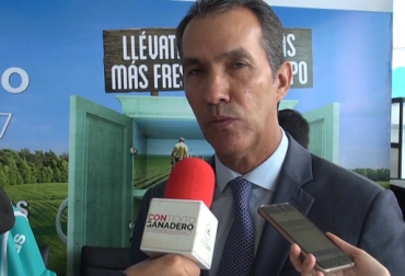 El gerente del ICA, Luis Humberto Martínez, espera que la suspensión del estatus libre de aftosa sea levantada en 3 meses. Foto: CONtexto ganadero Entrevista gerente ICA CONtexto ganadero julio 2017, gerente ICA Luis Humberto Martínez julio 2017, Brote Fiebre Aftosa Colombia junio 2017, ganaderos brote aftosa junio 2017, brote de aftosa en arauca, brote de aftosa en tame, tame arauca, medidas del ica ante foco de aftosa, suspensión de importaciones por foco de aftosa, José Felix Lafaurie, ganadería colombia, CONtexto ganadero