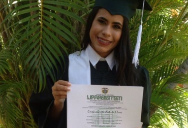 Emily Salcedo realizó la carrera técnica de Secretariado gerencial gracias a la Fundación Capitán Yunyi. Foto: Cortesía Fundación Capitán Yunyi, Fundación Luis Alberto Martínez, estudiantes Fundación Capitán Yunyi, Becas para estudiar en la universidad Colombia, becas para el sector agropecuario, fundación ayuda jóvenes Colombia, jóvenes del campo en Colombia, CONtexto ganadero, ganaderos colombia, noticias ganaderas colombia