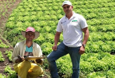 La iniciativa brinda apoyo para el fortalecimiento de las capacidades productivas, comerciales y de gestión. Foto: Gobernación de Antioquia. Ganadería, ganadería colombia, noticias ganaderas, noticias ganaderas colombia, CONtexto ganadero, Gobernación de Antioquia, crecimiento social, familias campesinas, Secretaría de Agricultura y Desarrollo Rural, jaime garzón araque, fortalecimiento de las capacidades productivas, eventos de extensión, calidad en proyectos productivos agrícolas