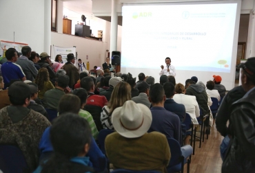 Los proyectos recibirán un apoyo superior a los $3.000 millones por parte de la Agencia de Desarrollo Rural. Foto: Gobernación de Boyacá. Ganadería, ganadería colombia, noticias ganaderas, noticias ganaderas colombia, CONtexto ganadero, presidente de la Agencia de Desarrollo Rural, Juan Pablo Díaz Granados, gobernador de Boyacá, carlos andrés amaya, Paro Agrario del 2013, Gobierno Nacional, Ministerio de Agricultura, Usochicamocha, dignidades agropecuarias, 19 bancos de maquinaria, fortalecimiento del sector lácteo