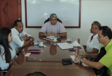 La gerente general del ICA también explicó el proceso de fusil sanitario que deberá adelantarse en el departamento. Foto: Gobernación de La Guajira. la guajira, aftosa la guajira, aftosa, maicao, maicao guajira, gobernación de la guajira, ICA, ICA Colombia, guías de movilización, fusil sanitario, secretaría de desarrollo económico, ganaderos de la guajira, Ganadería, ganadería colombia, noticias ganaderas, noticias ganaderas colombia, CONtexto ganadero