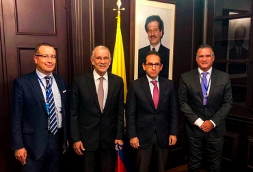 En la reunión participaron: Mauricio Campos, vicepresidente de la ADR; Eduardo Verano de la Rosa, gobernador del Atlántico; Andrés Valencia, ministro de Agricultura; y Anatolio Santos, secretario de Desarrollo Económico. Foto: Gobernación del Atlántico. Ganadería, ganadería colombia, noticias ganaderas, noticias ganaderas colombia, CONtexto ganadero, gobernador del atlántico, Eduardo Verano de la Rosa, secretario de Desarrollo Económico, Anatolio Santos, ministro de Agricultura, Andrés Valencia, agencia de desarrollo rural, Mauricio Campos, distrito de riego de Repelón, enfermedad Huanglongbing, erradicación de la HLB, formalización del sector rural del Atlántico,