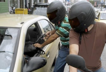 Las extorsiones, amenazas y vacunas son algunas de las acciones violentas a las que están sometidos los ganaderos de Sucre a causa de la inseguridad. Foto: sucrecomunicaciones.com Ganadería, ganadería Colombia, ganadería colombiana, contexto ganadero, noticias ganaderas, inseguridad sucre, inseguridad fincas, seguridad democrática, grupos ilegales, no querer ir al campo, extorsiones, vacunas, grupos delincuenciales, grupos al margen de la ley, la moja, inseguridad la mojana, inseguridad san Jorge, ganaderos no van a fincas, ganaderos sucreños, ganaderos colombianos, ganaderos