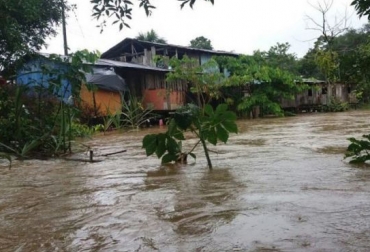 Caucasia es el municipio más afectado por las precipitaciones que golpean al departamento. Foto: El Mundo. Ganadería, ganadería colombia, noticias ganaderas, noticias ganaderas colombia, CONtexto ganadero, invierno, invierno antioquia, damnificados antioquia, Apartadó, Chigorodó, Carepa, Turbo, San Jerónimo, Arboletes, El Retiro, caucasia, Liborina, El Santuario, envigado, Dapard, Andes, La Pintada, Valdivia, Cáceres, Tarazá, San Roque, Sabanalarga, Girardota