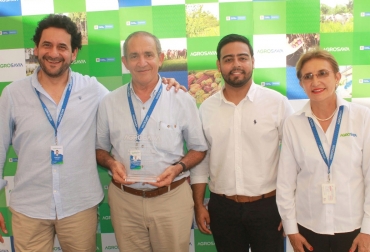 Durante la visita del director ejecutivo de Agrosavia, Jorge Mario Díaz, hubo presencia de representantes del sector agropecuario del Caribe colombiano. Foto; Cortesía. Ganadería, ganadería colombia, noticias ganaderas, noticias ganaderas colombia, CONtexto ganadero, C.I. Caribia, Magdalena, Corporación Colombiana de Investigación Agropecuaria, Agrosavia, Centro de Investigación Caribia, palma de aceite, pudrición del cogollo, Diaphorina citri, HLB, Zona Bananera, Jorge Mario Díaz Luengas,