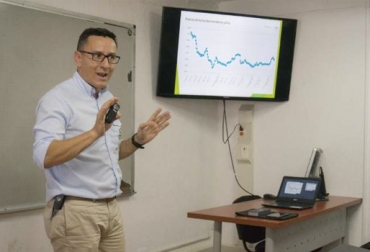 Desde febrero, la escuela de lechería ha sido sido reconocida como un ejemplo para el país en la formación del sector ganadero. Foto: elquindiano.com Ganadería, ganadería colombia, Ganadería colombiana, CONtexto ganadero, noticias ganaderas, sector lechero colombia, Quindío, departamento del quindio, sector lechero Quindío, escuela de lecheria del quindio, sector ganadero del quindio, comité de ganaderos delq uindio, escuela de lecheria por comité de ganaderos del quindio, Ganaderos del Quindío, perspectivas de sector lechero, futuro del sector lechero, ganaderos, ganaderos colombia