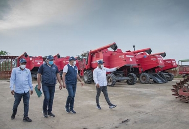 Los elementos del banco de maquinaria, que estaban abandonados, vienen siendo recuperados por la administración actual. Foto: Gobernación de Arauca. Ganadería, ganadería colombia, noticias ganaderas, noticias ganaderas colombia, CONtexto ganadero, Arauca, maquinaria agrícola arauca, banco de maquinaria en arauca, Gobernación de Arauca, ceproar, ceproar arauca, mantenimiento maquinaria agrícola arauca