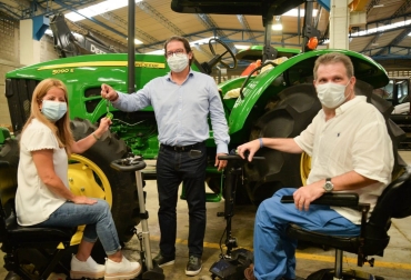 El departamento recibió 24 nuevos equipos para conformar el banco de maquinaria. Foto: Ministerio de Agricultura. Ganadería, ganadería colombia, noticias ganaderas, noticias ganaderas colombia, CONtexto ganadero, forraje, centro de forraje atlántico, dónde está el centro de forraje del atlántico, Gobernación del Atlántico, ministerio de agricultura atlántico