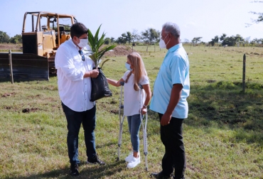 La idea es que Oleoflores brinde acompañamiento y asistencia técnica a los productores del departamento. Foto: Gobernación del Atlántico. Ganadería, ganadería colombia, noticias ganaderas, noticias ganaderas colombia, CONtexto ganadero, campo atlántico, reactivación del campo del atlántico, ganaderos del Atlántico, Gobernación del Atlántico, Elsa Noguera, revolución del campo