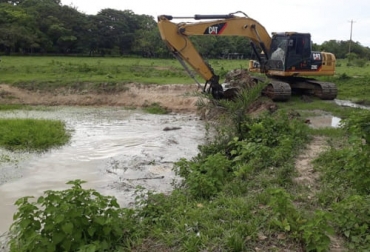 Los productores de la pequeña población de Pore están en alerta por la falta de lluvias en el actual verano y de reservorios para recogerla. Foto: facebook.com/alcaldiaaguazul Ganaderos Pore 2021, ganaderos Casanare 2021, Pore Casanare 2021, verano Casanare 2021, ganaderos Pore verano, ganaderos Casanare verano, Comités ganaderos de Casanare 2021, ganaderos de Casanare, Asociación Productiva Lechera de Pore, Asoprolep, ganaderos, ganaderos colombia, ganado, bovinos, ganado bovino, Ganadería, ganadería colombia, noticias ganaderas, noticias ganaderas colombia, CONtexto ganadero, contextoganadero