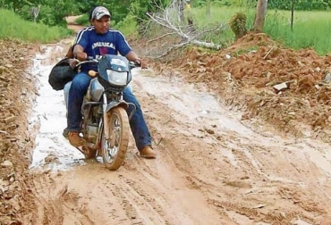 Los productores denuncian que el estado de las vías y la inseguridad son dificultades que no se han podido superar. Foto: eluniversal.com.co ganadería, ganadería colombia, noticias ganaderas, noticias ganaderas colombia, contexto ganadero, productores de San Jorge, estado de vías terciarias en San Jorge, daño de vías terciarias en San Jorge, inseguridad en San Jorge, región de san Jorge