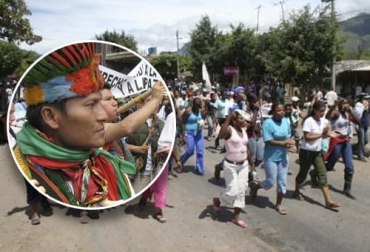 Los ganaderos de resguardos indígenas en Nariño no han podido vender su leche desde hace casi un mes, enfrentándose a graves pérdidas que se acumulan con el paso de los días. Foto: diariodelsur.com.co - lapizzzz.blogspot.com Paro Nariño 2021, productores de leche de Nariño 2021, productores lecheros Nariño 2021, ganaderos Nariño, indígenas nariño, resguardo indígena, afectaciones paro 2021, paro nacional 2021, paro nacional Colombia 2021, afectaciones ganaderos por el paro, ganaderos, ganaderos colombia, ganado, vacas, vacas Colombia, bovinos, ganado bovino, Ganadería, ganadería colombia, noticias ganaderas, noticias ganaderas colombia, CONtexto ganadero, contextoganadero
