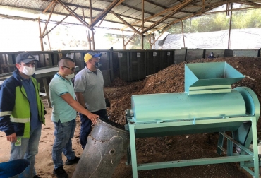 Según los cálculos de la Corporación, en su jurisdicción podrían aprovechar 22,5 % de los residuos de la zona. Foto: Cortesía. Ganadería, ganadería colombia, noticias ganaderas, noticias ganaderas colombia, CONtexto ganadero, Corporación Autónoma Regional de las Cuencas de los Ríos Negro y Nare, Cornare, Gestión Adecuada de Residuos Sólidos, Basura Cero, Antioquia, Basura Cero antoquia, Mejoragro, Mejoragro cornare, abono mejorado, residuos orgánicos, abono mejorado cornare