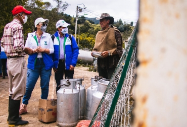 La alianza entre las tres entidades hace parte de un acuerdo de voluntades para el sector. Foto: CMDB. Ganadería, ganadería colombia, noticias ganaderas, noticias ganaderas colombia, CONtexto ganadero, CMDB, CMDB bucaramanga, Fedegasán, producción sostenible santander, Ganaderos de Santander, ganadería Santander, río tona, cuenca río tona