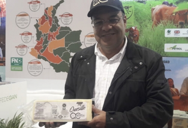 Durante la feria de Agroexpo que finalizó este lunes, los quesos de origen Caquetá volvieron a llamar la atención de los participantes, según lo indicó el gerente del Comité de Ganaderos, Rafael Torrijos. Foto: contextoganadero.com caquetá, queso, quesillo, Agroexpo, Comité de Ganaderos, denominación de origen, tienda, departamento, Bogotá, marca colectiva, qc, gremio, cadena de valor, leche, eslabón primario, gestión ganadera sostenible, reservas naturales, sociedad civil, transformación, referencias, procesadores, proveedores, quesería rural, La Maporita, Ganadería, ganadería colombia, noticias ganaderas colombia, CONtexto ganadero