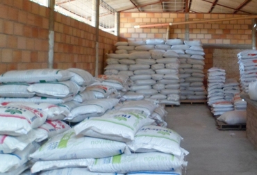 En el país hay 42 bodegas de alimentos suplementarios, que reducen en un 50% el costo, con respecto al mercado nacional. ‘Programa de Suplementación Bovina Temporal de Sequía 2012’.