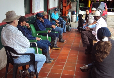 En Santander hay 4 fincas certificadas por BPG, el objetivo es que pequeños y medianos empresarios ganaderos organicen su hato sin afectar la economía de la finca. Foto: Óscar Leonardo Jiménez, Fedegán, Santander. Foto: Óscar Leonardo Jiménez, Fedegán, Santander.