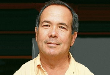 Fotografía de Carlos Otero Gerdts Es ingeniero civil del partido Alianza Social Independiente, ASI.