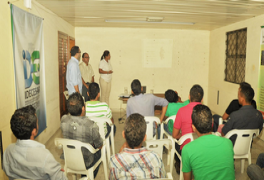 La primera fase del programa consiste en socializar el proyecto y en marzo arranca la fabricación de productos. Foto: Gobernación del Cesar. Programa construcción de herramientas ganaderas.jpg