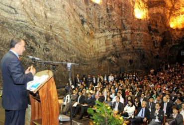 El gobernador, Álvaro Cruz quiere que Cundinamarca sea competitivo a través de turismo, vías y Centros Regionales de Emprendimiento. Foto: Gobernación de Cundinamarca. Competitividad en Cundinamarca.