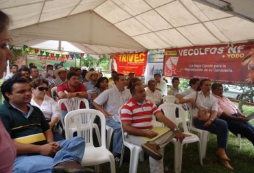 En el evento se entregó la placa de reconocimiento Miguel Santamaría Dávila. En el evento se entregó la placa de reconocimiento Miguel Santamaría Dávila.