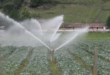 En total, 1.200 familias mejorarán su calidad de vida y la productividad de sus cosechas. Foto: Gobernación. Distrito de riego