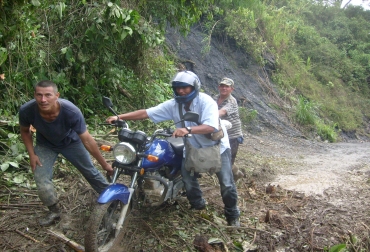 En departamentos como Antioquia, las lluvias causan derrumbes y bloqueos constantes en las vías. Foto: Alcaldía de Ebejico, Antioquia. Lluvias en Colombia