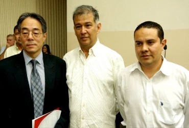 Wang Xiaoyuan (izq) durante su visita al Huila. Foto: Cortesía Gobernación del Huila. Wang Xiaoyuan, embajador de China en Colombia.