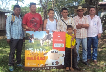 El programa busca que los beneficiarios favorezcan a otros en las mismas condiciones. Foto: Mauro Rojas Vaca por la paz en Caquetá