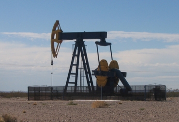 Las explotaciones producen sequía y deforestación de bosques, lo que afecta la economía en la región. Foto: CONtexto ganadero. Explotación petrolera en Meta