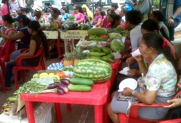 Campesinos del departamento encontraron en la feria un espacio para mostrar sus productos. Foto: Gobernación de Antioquia. Productores agropecuarios de Antioquia