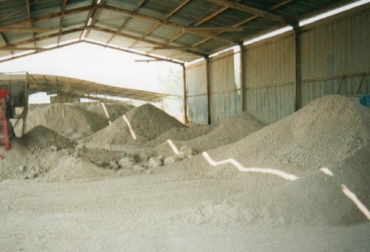Este subproducto obtenido de la producción de acero, es una buena alternativa a la hora de fertilizar de forma orgánica. Foto: fertilizantesorganicos.org Escorias Thomas